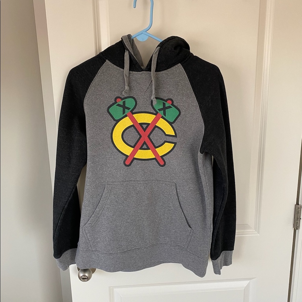 Chicago Blackhawks Fanatics Hooded Sweatshirt